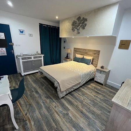 Chambres D'Hotes A La Forge Du Coglais La Selle-en-Cogles Екстер'єр фото