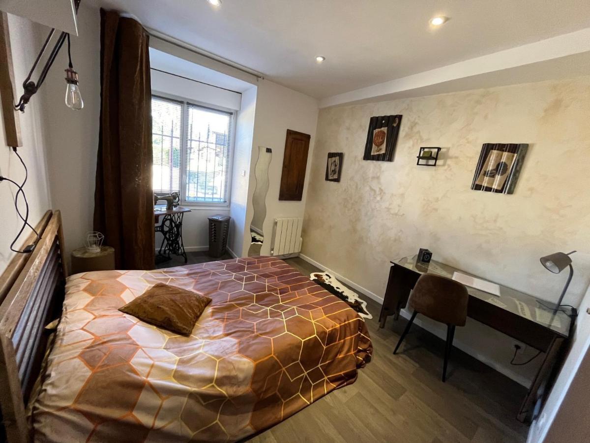 Chambres D'Hotes A La Forge Du Coglais La Selle-en-Cogles Екстер'єр фото