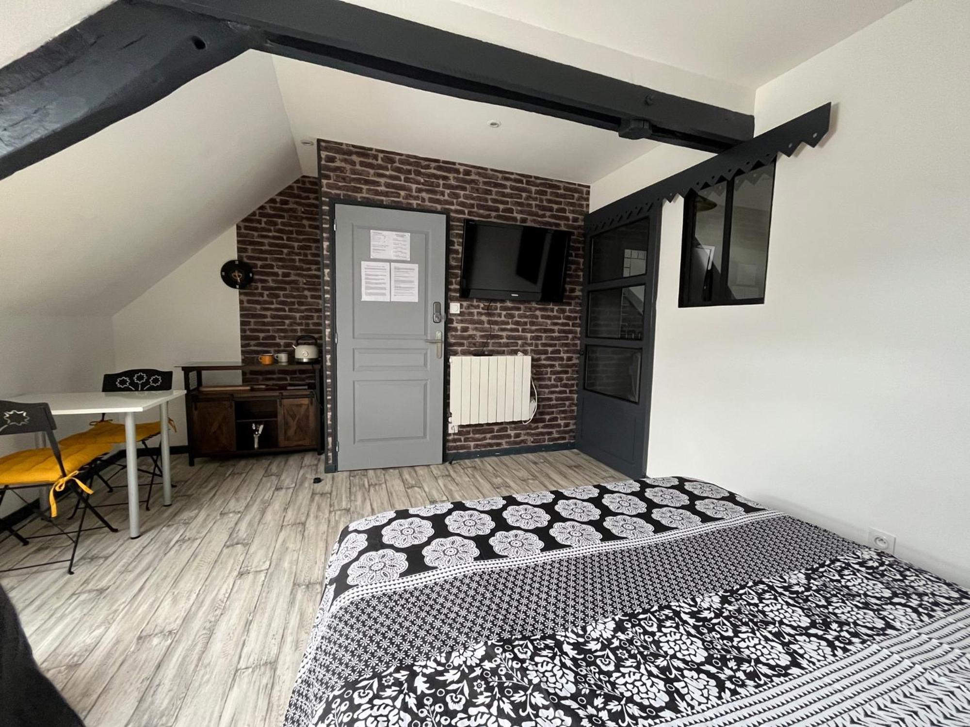Chambres D'Hotes A La Forge Du Coglais La Selle-en-Cogles Екстер'єр фото